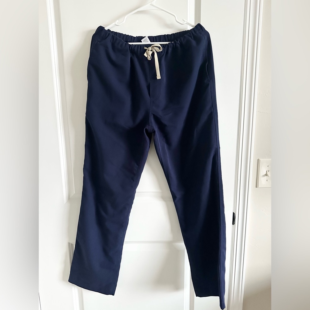 Fig’s men’s scrub pants